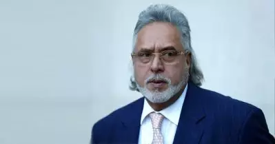 ഒരൊറ്റ ഒപ്പിട്ടാല്‍ വിജയ് മല്യ ഇന്ത്യയിലെത്തും; ബ്രിട്ടണില്‍ തുടരാനുള്ള അവസാന കച്ചിതുരുമ്പും തേടി വിവാദ വ്യവസായി