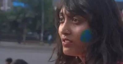 ദിഷ രവിക്കെതിരെ സംഘപരിവാറിന്റെ ആസൂത്രിത വിദ്വേഷ പ്രചരണം; ട്വിറ്ററില്‍ ട്രെന്റിംഗ് ആക്കി ‘അറ്റ് 21’