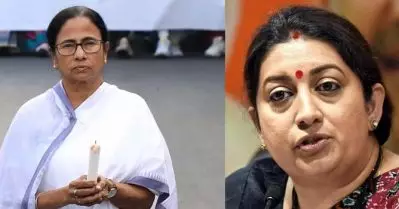 വികസനത്തെ പറ്റി മമതയ്ക്ക് എന്തറിയാം? മമതയ്ക്ക് നേരെ സ്മൃതി ഇറാനി