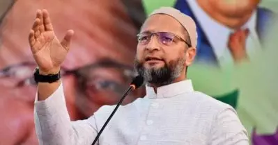 അടുത്ത എഫ്.ഐ.ആര്‍ സാന്താക്ലോസിനെതിരെയായിരിക്കും, അല്ലേ?; ദല്‍ഹി പൊലീസിനെ പരിഹസിച്ച് ഉവൈസി