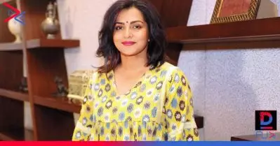 എനിക്ക് എന്തെങ്കിലും സംഭവിച്ചാല്‍ അതെടുത്ത് കത്തിച്ചുകളയണമെന്ന് പറഞ്ഞിട്ടുണ്ട്; എല്ലാം ഒരു സ്യൂട്ട് കേസില്‍ സൂക്ഷിച്ചിരിക്കുകയാണ്: എഴുത്തുകളെ കുറിച്ച് പാര്‍വതി