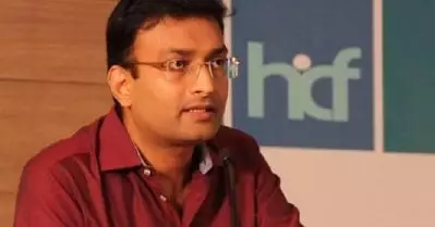 ‘പ്രശാന്തല്ല, വാട്‌സ്ആപ്പില്‍ മറുപടി കൊടുത്തത് ഞാനാണ്; ലേഖിക വീഡിയോ കോള്‍ ചെയ്തു’; വിശദീകരണവുമായി എന്‍. പ്രശാന്തിന്റെ ഭാര്യ