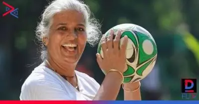 ‘മലയാളികളുടെ നെഗറ്റീവ് ചിന്താഗതി’യെക്കുറിച്ച് വിദേശ പത്രത്തിന് ഇന്റര്‍വ്യൂ കൊടുത്ത ഞാനല്ലേ ശരിക്കും സ്റ്റാര്‍; രാജിനി ചാണ്ടി പറയുന്നു