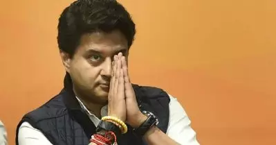 മോദിക്കും അമിത് ഷായ്ക്കും നന്ദി പറഞ്ഞ് മതിയാവാതെ ജ്യോതിരാദിത്യ സിന്ധ്യ; മധ്യപ്രദേശിന് ‘സമ്മാനമായി’ 44 വിമാനങ്ങള്‍