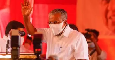 എന്‍.ഡി.എ രണ്ട് സീറ്റില്‍ നിന്ന് ഒന്നിലേക്ക്, എല്‍.ഡി.എഫിന് രണ്ട് സീറ്റ് കുറഞ്ഞു; ഭരണത്തുടര്‍ച്ച പ്രവചിച്ച് വീണ്ടും മാതൃഭൂമി ന്യൂസ്- സീ വോട്ടര്‍ അഭിപ്രായ സര്‍വേ