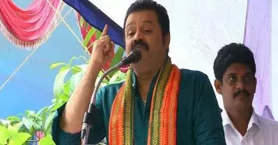സുരേഷ് ഗോപി മത്സരിക്കണമെന്ന് കേന്ദ്രനേതൃത്വം; ഗുരുവായൂരെങ്കില്‍ നോക്കാമെന്ന് സുരേഷ് ഗോപി