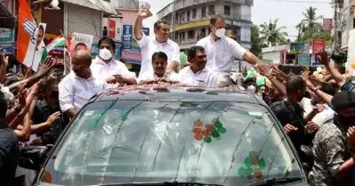 രാഹുല്‍ ഗാന്ധിയുടെ റോഡ് ഷോയ്ക്ക് കാര്‍ വിട്ടുനല്‍കി കേരള കോണ്‍ഗ്രസ് ജോസ് കെ മാണി വിഭാഗം നേതാവ്