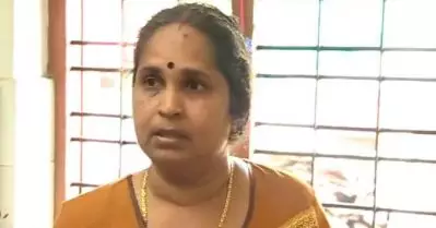 ഞാനുമൊരു ഭക്ത, പക്ഷെ ഭക്തി പുഴുങ്ങി തിന്നാല്‍ വിശപ്പ് മാറില്ലല്ലോ? ശബരിമല വിഷയം ചോദിച്ച മാതൃഭൂമി റിപ്പോര്‍ട്ടറോട് വീട്ടമ്മ