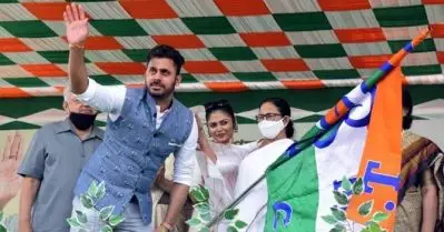 ‘ബംഗാളിലെ നേതാക്കള്‍ യു.പിയില്‍ അല്ലാഹു അക്ബര്‍ വിളിച്ച് പ്രചരണം നടത്തിയിട്ടുണ്ടോ’? എന്തിനാണ് ബംഗാളില്‍ മാത്രം ‘ജയ് ശ്രീരാം’ വിവാദമാക്കുന്നതെന്ന് മനോജ് തിവാരി