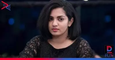 ‘ധൈര്യം ഉള്ളവര്‍ക്കല്ലേ അത് കാണിക്കാനാവൂ’; എന്നില്‍ നിന്ന് രാഷ്ട്രീയത്തേയും രാഷ്ട്രീയത്തില്‍ നിന്ന് എന്നേയും മാറ്റാന്‍ കഴിയില്ല: പാര്‍വതി