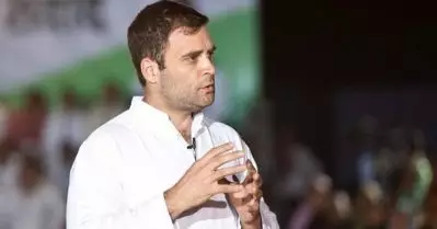 ‘ആളുകളെ കൊല്ലുന്നവനെക്കാള്‍ വലിയവനാണ് ആളുകളെ രക്ഷിക്കുന്നവന്‍’; ബി.വി ശ്രീനിവാസിന് എതിരായ നടപടിക്കെതിരെ രാഹുല്‍ ഗാന്ധി