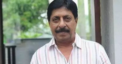 ‘അല്‍പം പോലും ബുദ്ധിയില്ലാത്ത കാലത്ത് എസ്.എഫ്.ഐയോടായിരുന്നു ആഭിമുഖ്യം, സമാന്യബുദ്ധി വന്നപ്പോള്‍ ട്വന്റി 20യിലായി’; പി.ജയരാജന് മറുപടിയുമായി ശ്രീനിവാസന്‍