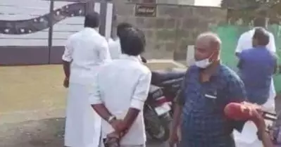 തമിഴ്‌നാട് ബി.ജെ.പി അധ്യക്ഷന്‍ മത്സരിക്കുന്ന മണ്ഡലത്തിലെ എതിര്‍ സ്ഥാനാര്‍ത്ഥികളുടെ വീടുകളില്‍ ആദായനികുതി വകുപ്പ് പരിശോധന