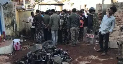തെലങ്കാനയിലെ വര്‍ഗീയ കലാപം; ബി.ജെ.പി എം.പിയെ പൊലീസ് വീട്ടുതടങ്കലിലാക്കി; 40 പേര്‍ അറസ്റ്റില്‍