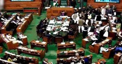 തിങ്കളാഴ്ച എല്ലാവരും മുഴുവന്‍ സമയവും ലോക്‌സഭയില്‍ വേണം; പാര്‍ട്ടി എം.പിമാര്‍ക്ക് വിപ്പ് പുറപ്പെടുവിച്ച് ബി.ജെ.പി