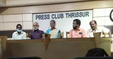 ‘യു.ഡി.എഫ് വാളയാര്‍ അമ്മയെ വിലക്കെടുത്തു’; മത്സരിക്കാനുള്ള തീരുമാനം പിന്‍വലിക്കണമെന്ന് സമരസമിതി ജോയിന്റ് കണ്‍വീനര്‍