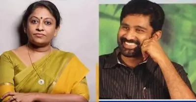 ‘ബല്‍റാം പെരുക്കിയത് എഴുത്തുകാരെ മാത്രമാണോ? പെരുക്കിപ്പെരുക്കി മുല്ലപ്പള്ളിയെ വരെ പെരുക്കിയില്ലേ’; മലയാള മനോരമ ലേഖകന് മറുപടിയുമായി കെ.ആര്‍ മീര