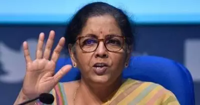 സവര്‍ക്കറിന്റെ പിന്‍മുറക്കാരി തന്നെ, ഉത്തരവിറക്കുന്നു, പിന്‍വലിക്കുന്നു; പുതിയ സാമ്പത്തിക വര്‍ഷത്തില്‍ ആദ്യ ചുവട് തന്നെ പിഴച്ച് നിര്‍മ്മല സീതാരാമന്‍