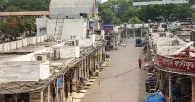 കൊവിഡ് വ്യാപനം നിയന്ത്രിക്കാന്‍ വേറെ വഴിയില്ല; ലോക്ക്ഡൗണ്‍ പ്രഖ്യാപിച്ച് ബംഗ്ലാദേശ്
