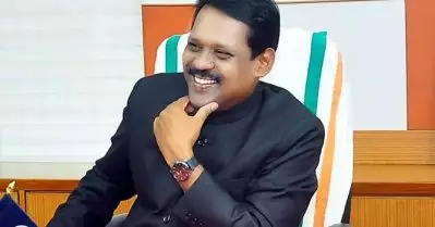 ജില്ലയിലൂടെ സഞ്ചരിക്കാന്‍ കൊവിഡ് നെഗറ്റീവ് സര്‍ട്ടിഫിക്കറ്റ് വേണ്ട; വിവാദത്തിന് പിന്നാലെ ഉത്തരവ് പിന്‍വലിച്ച് കാസര്‍ഗോഡ് കളക്ടര്‍