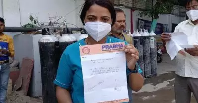 ‘പ്രിയപ്പെട്ടവര്‍ക്കായി നിങ്ങള്‍ തന്നെ ഓക്‌സിജന്‍ കണ്ടെത്തൂ’; ഓക്‌സിജന്‍ ക്ഷാമത്തെ തുടര്‍ന്ന് രോഗികളുടെ ബന്ധുക്കള്‍ക്ക് നോട്ടീസ് നല്‍കി യു.പിയിലെ ആശുപത്രികള്‍
