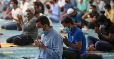 തറാവീഹ് നമസ്‌കാരത്തിനായി പോകുന്നവര്‍ക്ക് കര്‍ഫ്യൂവില്‍ ഇളവ് അനുവദിച്ച് സര്‍ക്കാര്‍