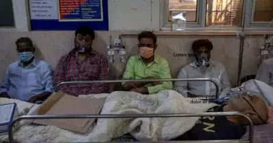 നിരവധി പേര്‍ സഹായത്തിനായി വിളിക്കുന്നു, ഒന്നും ചെയ്യാനാവുന്നില്ല; കോടതി മുറിയില്‍ പൊട്ടിക്കരഞ്ഞ് അഭിഭാഷകന്‍