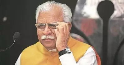 മഴക്കാലത്ത് വെള്ളപ്പൊക്കം പ്രതീക്ഷിക്കുമെന്നല്ലാതെ, സുനാമി വരുമെന്ന് ആരെങ്കിലും കരുതുമോ! കൊവിഡ് കുതിച്ചുയരുന്നതിനിടെ ഹരിയാന മുഖ്യമന്ത്രി