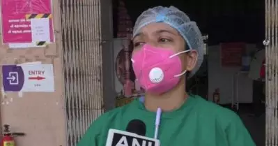 ‘എന്റെ വയറ്റില്‍ ഒരു ജീവനുണ്ട്, പക്ഷെ ഈ സമയത്ത് ജോലി ചെയ്യുകയെന്നത് പ്രധാനമാണ്’; കൊവിഡ് രോഗികളെ പരിചരിച്ച് ഗര്‍ഭിണിയായ നഴ്‌സ്