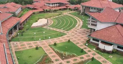 കോഴിക്കോട് ഐ.ഐ.എമ്മില്‍ വിദ്യാര്‍ത്ഥിനിയെ പീഡിപ്പിച്ചതായി പരാതി