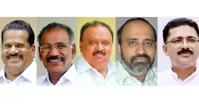 പിണറായി മന്ത്രിസഭയില്‍ രാജിവെച്ചത് അഞ്ച് മന്ത്രിമാര്‍; രണ്ട് പേര്‍ തിരിച്ചെത്തി