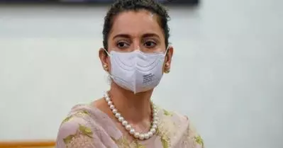 ചുമരില്ലാത്ത വീടിന്റെ മുന്‍വാതില്‍ അടച്ചിടുന്ന പോലെ; മഹാരാഷ്ട്രയിലെ ലോക്ക് ഡൗണിനെ പരിഹസിച്ച് കങ്കണ