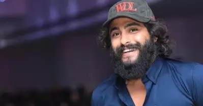 ക്രിക്കറ്റ് മടിയന്മാരുടെ കളിയാണ്, ഒരു സ്ഥലത്ത് ഒരാള്‍ മാത്രം മതിയല്ലോ: ആന്റണി വര്‍ഗീസ്