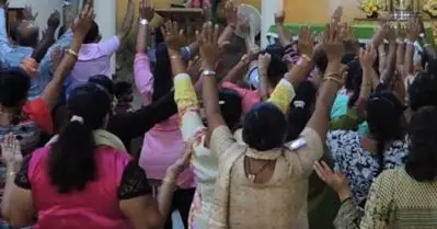 മൂന്നാറില്‍ മാനദണ്ഡങ്ങള്‍ ലംഘിച്ച് ധ്യാനം നടത്തി, രണ്ട് വൈദികര്‍ കൊവിഡ് ബാധിച്ചു മരിച്ചു; സഭാ നേതൃത്വത്തിനെതിരെ കേസെടുക്കണമെന്ന് വിശ്വാസികള്‍