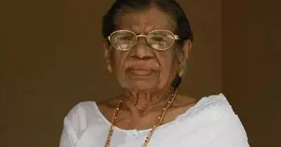 കെ. ആര്‍ ഗൗരിയമ്മ അന്തരിച്ചു