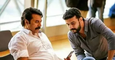 സിനിമയില്‍ കളര്‍ഫുള്‍ ഷര്‍ട്ട് വേണം, ആരോഗ്യകാര്യത്തില്‍ വിട്ടുവീഴ്ചയില്ലാത്ത ആളാണ് എന്നൊക്കെയുള്ള ധാരണകളെ പൊളിച്ചടുക്കുകയായിരുന്നു മമ്മൂക്ക: രമേഷ് പിഷാരടി