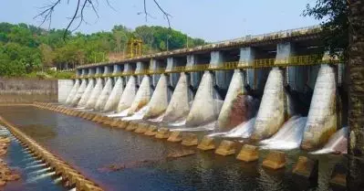 ജലനിരപ്പ് ഉയര്‍ന്നതിനെത്തുടര്‍ന്ന് പഴശ്ശി ഡാം തുറന്നു; വളപ്പട്ടണം പുഴയുടെ തീരത്തുള്ളവര്‍ക്ക് ജാഗ്രതാ നിര്‍ദ്ദേശം