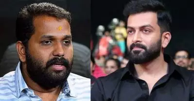 നിങ്ങളില്‍ നിന്ന് ഇതല്ലാതെ എന്ത് പ്രതീക്ഷിക്കാന്‍, വിസര്‍ജ്ജ്യം പേറുന്ന മനസ്സുകളുടെ ചാനലിന് ഈ പേര് ചേരില്ല; പൃഥ്വിക്കും ലക്ഷദ്വീപ് ജനങ്ങള്‍ക്കും പിന്തുണയുമായി അരുണ്‍ ഗോപി