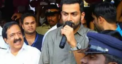 ഒരു ജനതയുടെ സ്വസ്ഥത തകര്‍ക്കാന്‍ ഇറങ്ങിപ്പുറപ്പെട്ടവരുടെ മന:സമാധാനം തകര്‍ക്കുകയെന്ന ശരിയാണ് പൃഥ്വിരാജ് നിര്‍വഹിച്ചത്: രമേശ് ചെന്നിത്തല