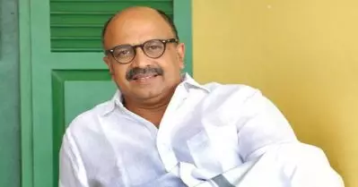 ആ നടന്റെ ഓര്‍മശക്തി എന്നെ അത്ഭുതപ്പെടുത്തിയിട്ടുണ്ട്, സൂര്യന് താഴെയുള്ള എന്തിനെക്കുറിച്ചും ഒരു കഥ പറയാനുണ്ടാവും; സിദ്ദീഖ് പറയുന്നു