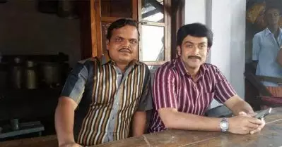നട്ടെല്ലുള്ള നിലപാടുകളുടെ പേരില്‍ എത്രത്തോളം അവഹേളിച്ചാലും ഇങ്ങേരുടെ രോമത്തില്‍ ഏല്‍ക്കില്ല; പൃഥ്വിരാജിന് പിന്തുണയുമായി നടന്‍ സുബീഷ് സുധി