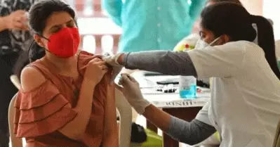 സംസ്ഥാനത്ത് കരുതല്‍ ഡോസ് വാക്സിനേഷന്‍ തിങ്കളാഴ്ച മുതല്‍; കേന്ദ്രത്തില്‍ പ്രത്യേക അടയാളം, ഓണ്‍ലൈനായും നേരിട്ടും ബുക്കിംഗ്