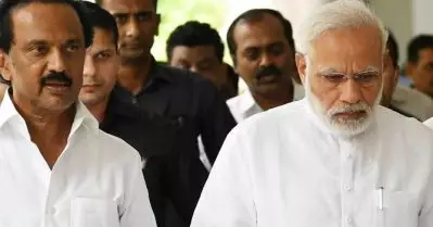 കേന്ദ്രത്തെ ‘തിരുത്താന്‍’ ഇറങ്ങിത്തിരിച്ച് സ്റ്റാലിന്‍; തമിഴ് ഉള്‍പ്പെടെയുള്ള ഭാഷകള്‍ ഔദ്യോഗികമാക്കാന്‍ ആവശ്യപ്പെടും