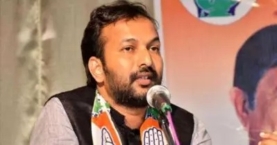 ഗൗരിയമ്മയ്ക്കു സ്മാരകമായി പഠനത്തിനു ബുദ്ധിമുട്ടുന്നവര്‍ക്കു ലാപ്‌ടോപ് വിതരണം ചെയ്യുകയാണു വേണ്ടത്: പി.സി. വിഷ്ണുനാഥ്