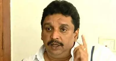 ‘എതിരാളികളെ കൊല്ലാന്‍ തയ്യാറായാല്‍ നിങ്ങളുടെ കുടുംബത്തെ ഞങ്ങള്‍ നോക്കിക്കോളാം’;പെരിയകേസിലെ പ്രതികളുടെ ഭാര്യമാരുടെ നിയമനത്തില്‍ ഷിബു ബേബി ജോണ്‍