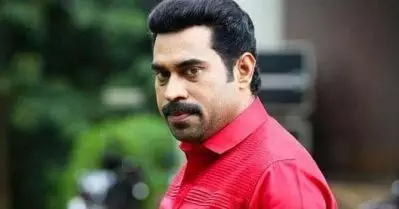 ‘അവരുടെ ആവശ്യത്തിന് നമ്മളെ ഉപയോഗിക്കുന്നു, തുടര്‍ച്ചയായി അത് ചെയ്യാന്‍ താല്‍പര്യമേ ഉണ്ടായിരുന്നില്ല’; കഥാപാത്രങ്ങളെക്കുറിച്ച് സുരാജ് വെഞ്ഞാറമൂട്