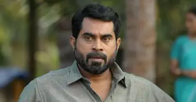 മമ്മൂട്ടിയുടെ ആളായ എന്നെ അവര്‍ക്ക് കൈയ്യില്‍ കിട്ടിയ ദിവസമായിരുന്നു അന്ന്, ഞാനാണെങ്കില്‍ അഭിനയിക്കാന്‍ പറ്റാതെ വെള്ളം കുടിച്ചു: സുരാജ്