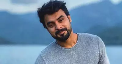 അച്ഛനോളം മകന്‍ എത്തിയില്ലെന്ന താരതമ്യം ഉണ്ടായേക്കാം, അവരുടെ സമ്മര്‍ദ്ദത്തെക്കുറിച്ച് എനിക്കറിയാം; താരമക്കളെക്കുറിച്ച് ടൊവിനോ തോമസ്