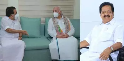 ഗവര്‍ണറുടെ ഉപവാസം വ്യക്തമാക്കുന്നത് സംസ്ഥാനത്തെ ക്രമസമാധാന തകര്‍ച്ച; ആരിഫ് മുഹമ്മദ് ഖാനെ ഫോണില്‍ വിളിച്ചു അഭിനന്ദിച്ചെന്ന് ചെന്നിത്തല