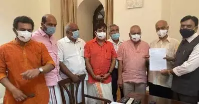 കേരളത്തിന് ഉടന്‍ വാക്‌സിന്‍ ലഭ്യമാക്കും; ഇടത് എം.പിമാര്‍ക്ക് കേന്ദ്രത്തിന്റെ ഉറപ്പ്
